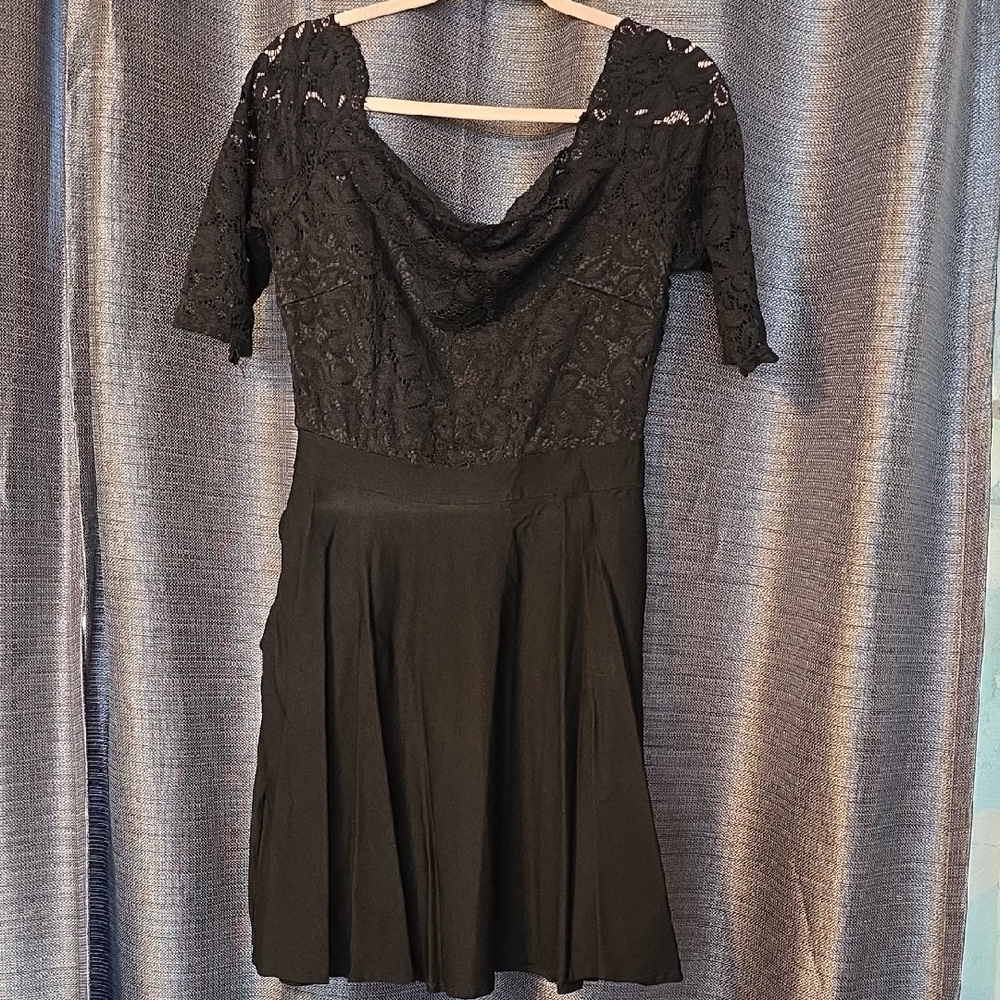 Elegant Black Lace Dress